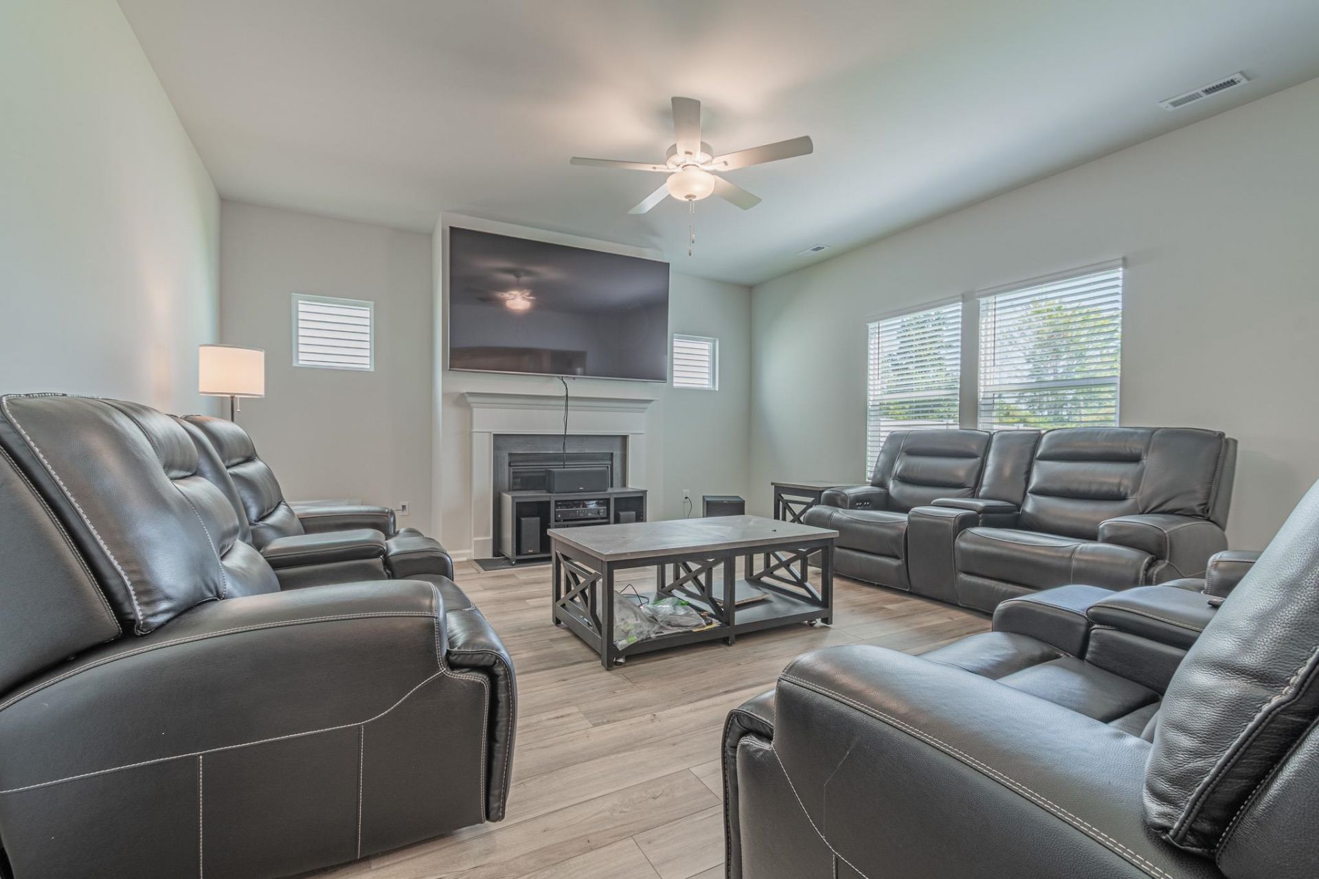 180 Wagner Cir. Photo 6