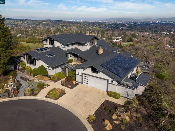 3284 Surmont Dr, Lafayette, CA 94549