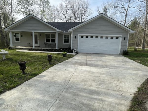 359 Youngs Ford Rd, Jamestown, TN 38556