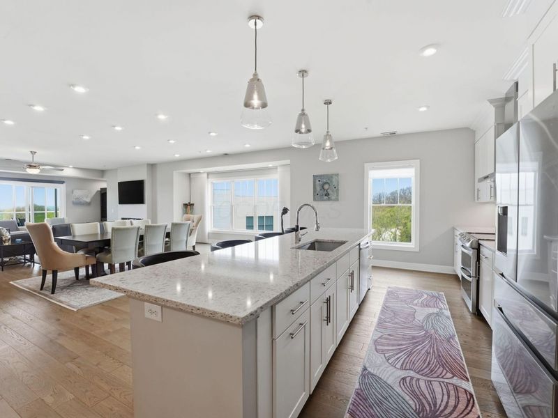 5317 Highpointe Lakes Drive , Unit 405, Westerville, OH 43081 Photo 13