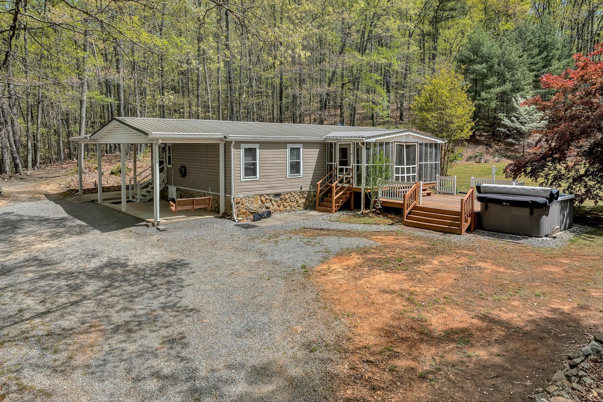 2674 Pico Rd , Buchanan, VA 24066 Main Photo