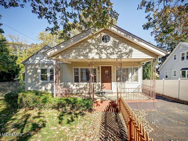 108 W Concourse, Keyport, NJ 07735