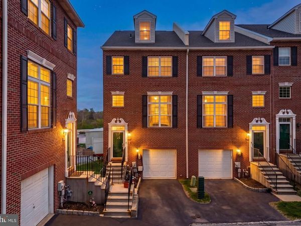 425 W 5TH AVENUE, CONSHOHOCKEN, PA 19428