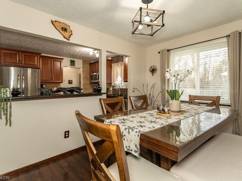 652 Saint Lawrence Boulevard, Eastlake, OH 44095 Photo 10