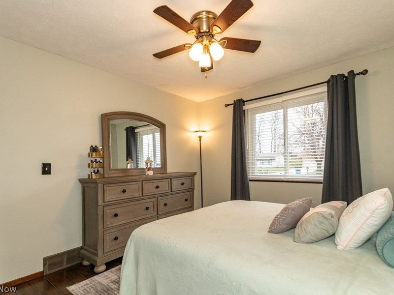 652 Saint Lawrence Boulevard, Eastlake, OH 44095 Photo 22