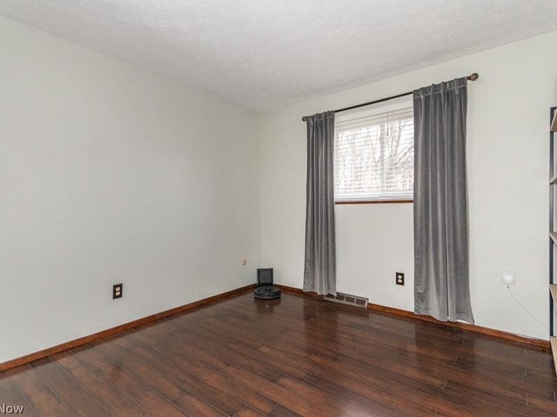 652 Saint Lawrence Boulevard, Eastlake, OH 44095 Photo 23