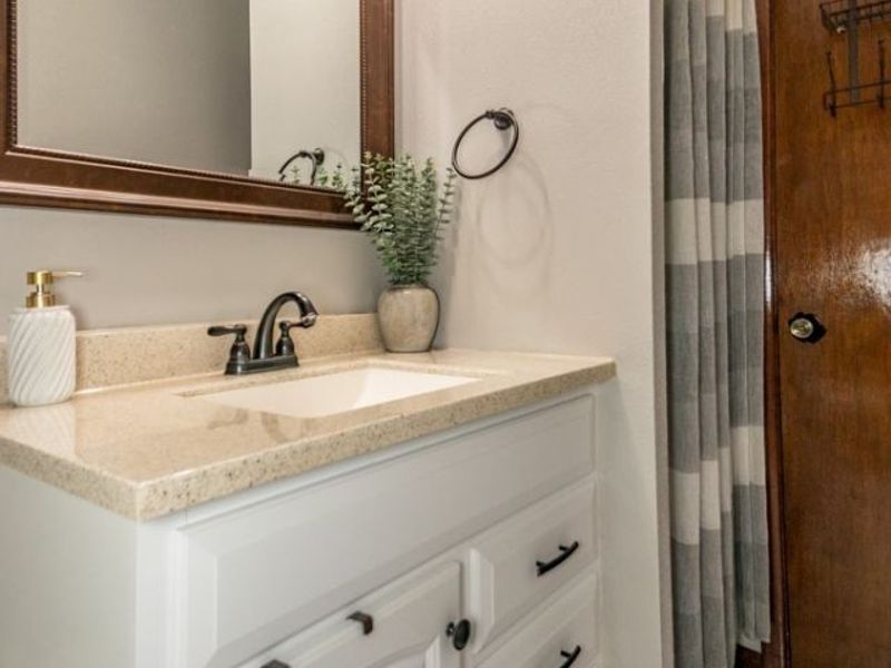 652 Saint Lawrence Boulevard, Eastlake, OH 44095 Photo 26