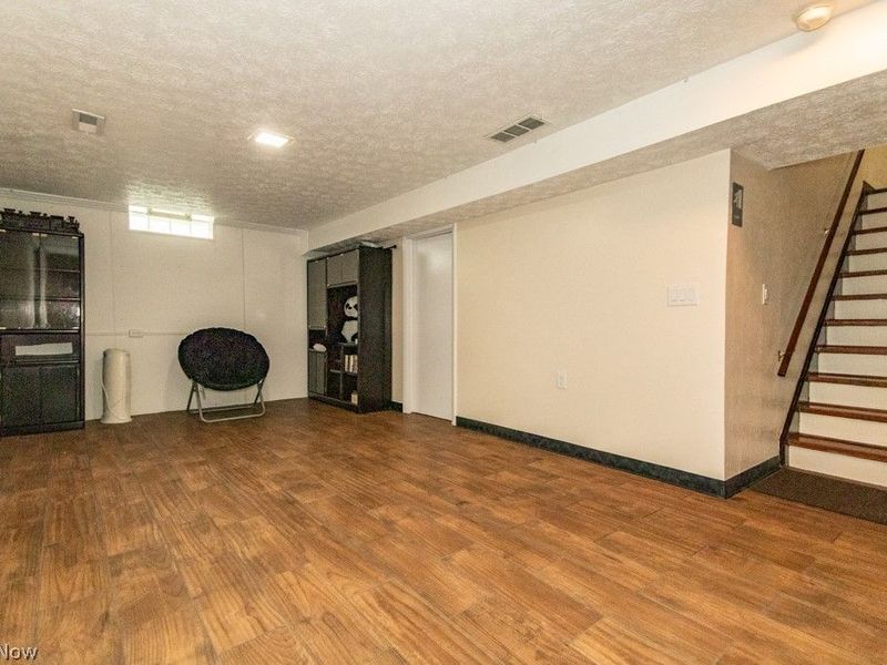 652 Saint Lawrence Boulevard, Eastlake, OH 44095 Photo 27