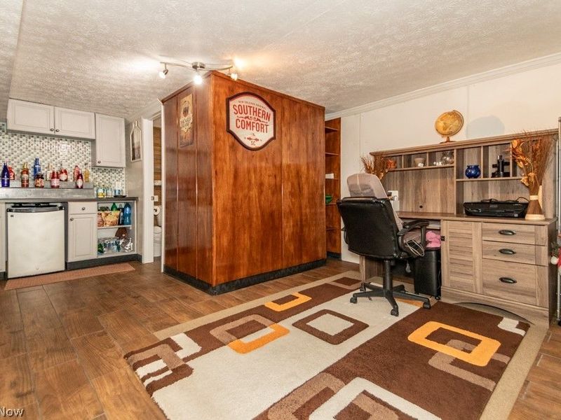 652 Saint Lawrence Boulevard, Eastlake, OH 44095 Photo 30