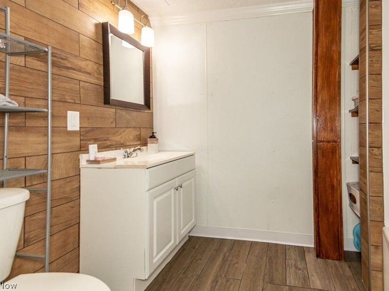 652 Saint Lawrence Boulevard, Eastlake, OH 44095 Photo 31