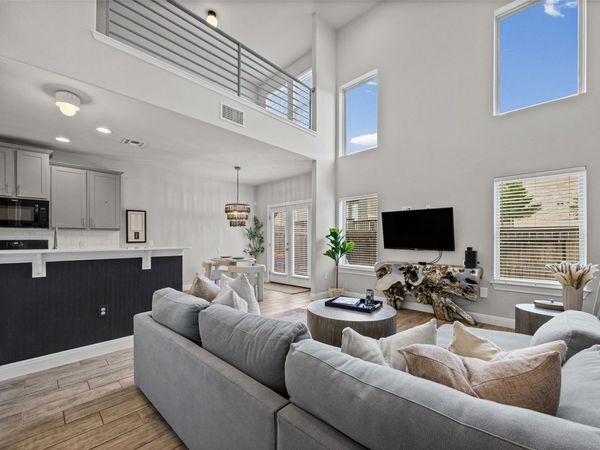 7200 Redding DR, Austin, TX 78745