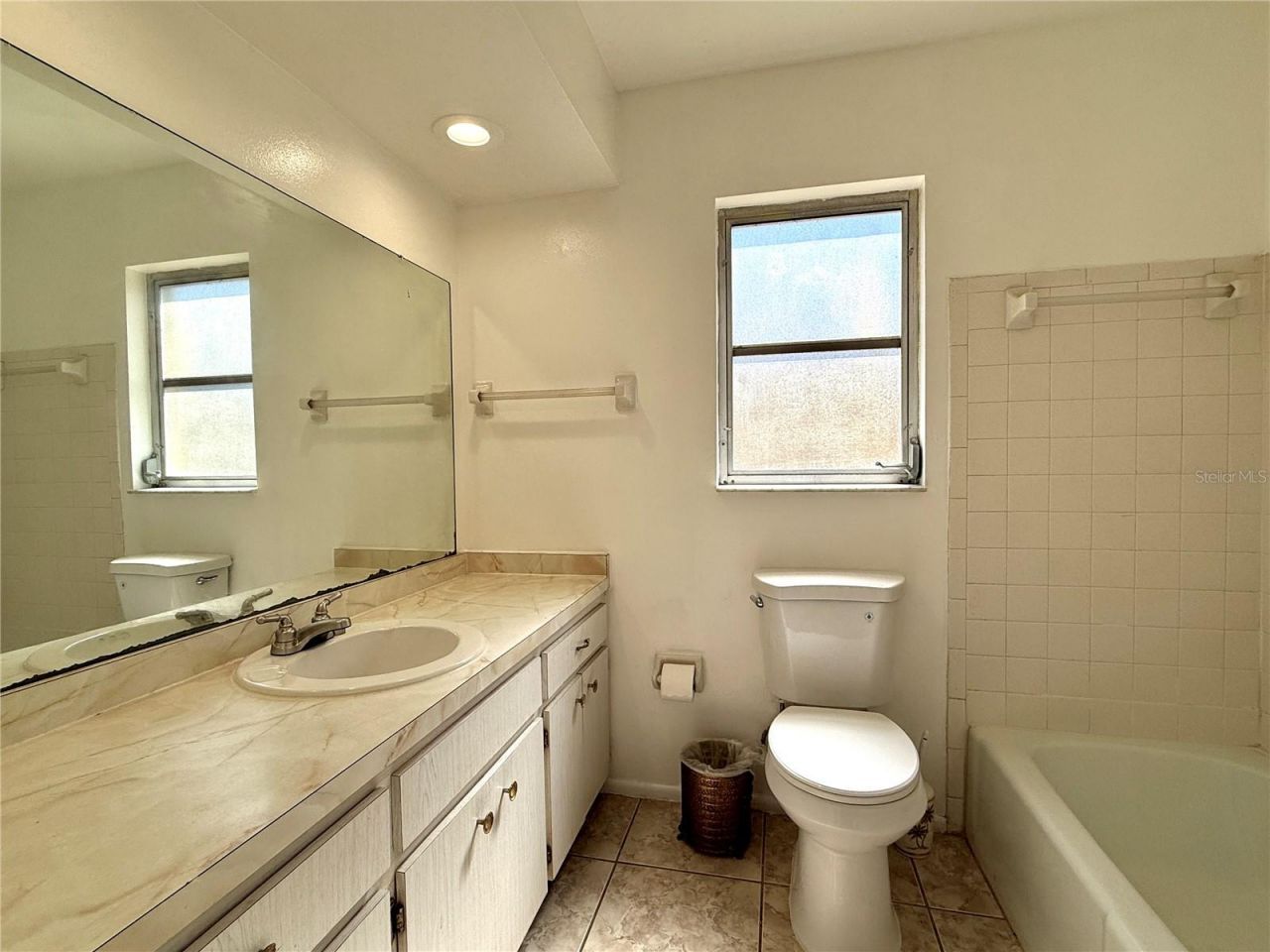 5389 Foxwood Drive , Sarasota, FL 34232 Photo