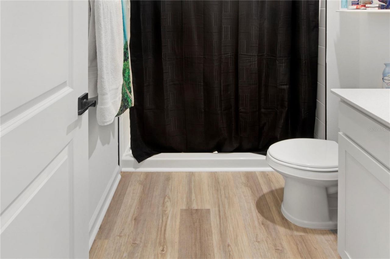 5208 Meadow Song Drive, Okahumpka, FL 34762 Photo