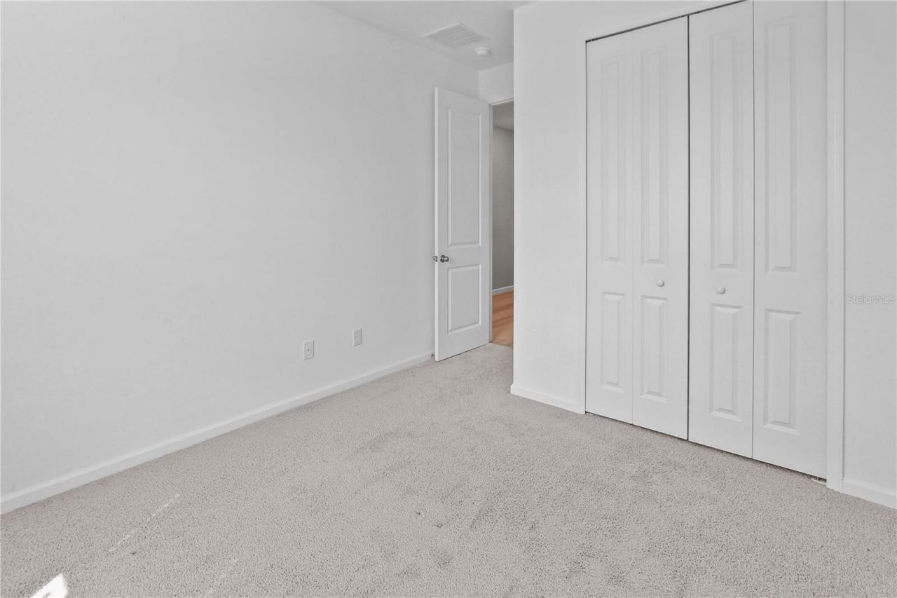 5208 Meadow Song Drive, Okahumpka, FL 34762 Photo