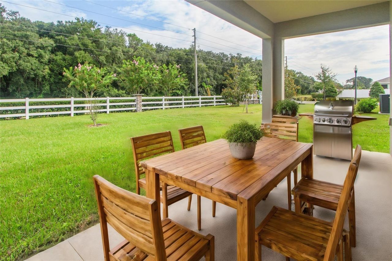 5208 Meadow Song Drive, Okahumpka, FL 34762 Photo