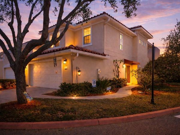 208 VALENCIA CIRCLE, ST PETERSBURG, FL 33716