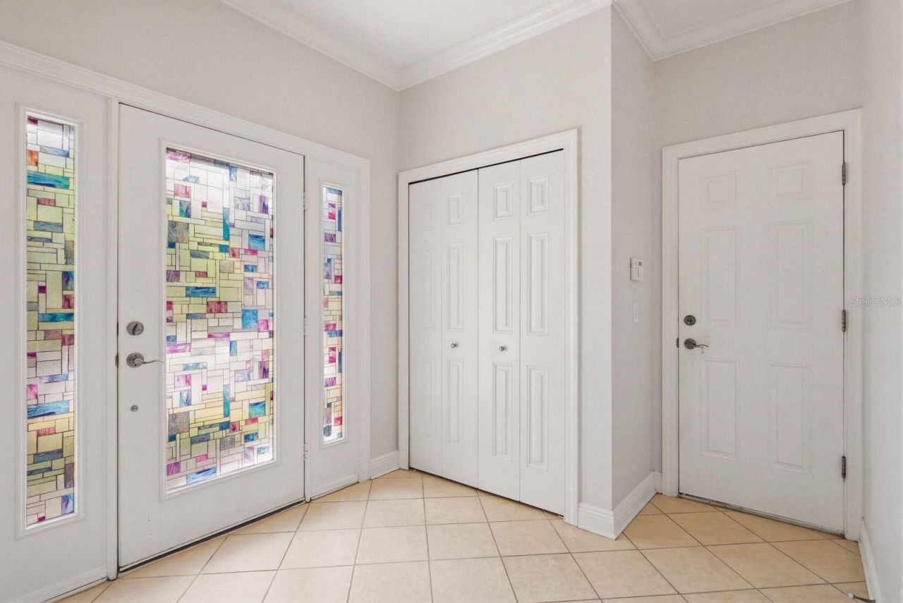 208 Valencia Circle, Saint Petersburg, FL 33716 Photo