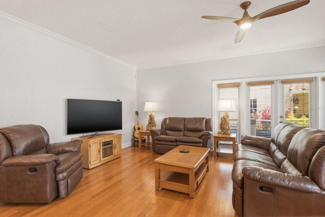 208 Valencia Circle, Saint Petersburg, FL 33716 Photo