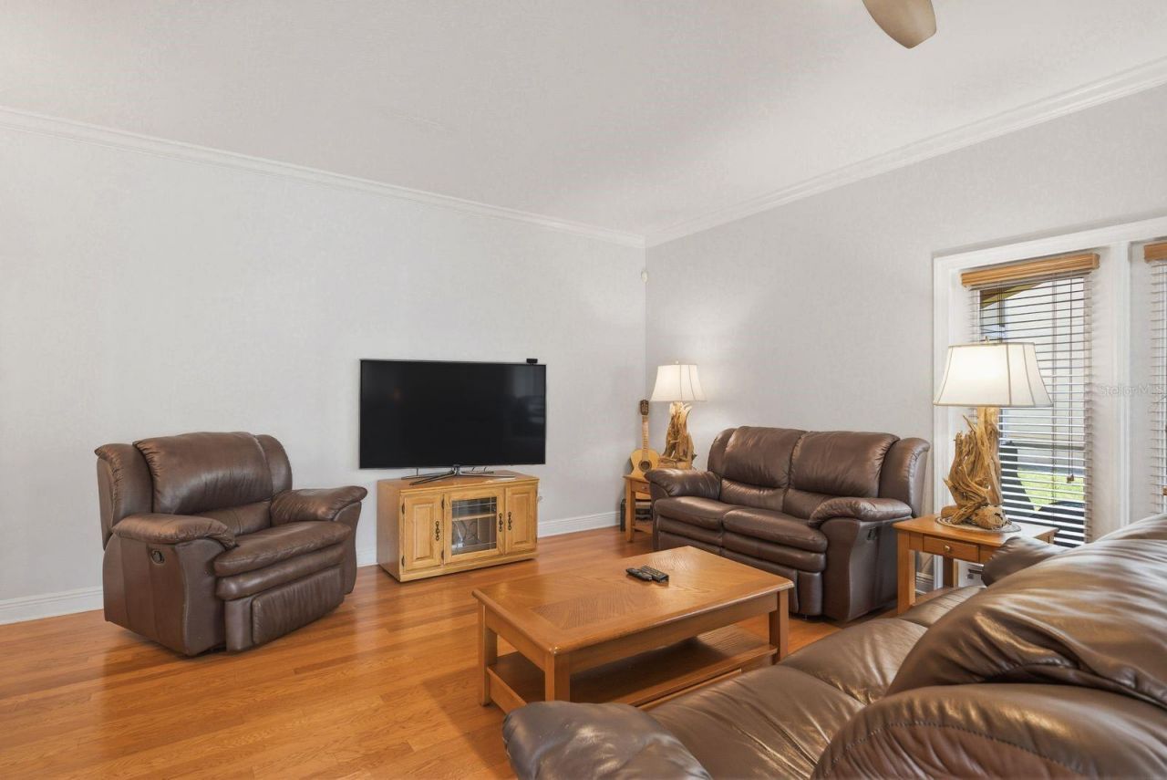 208 Valencia Circle, Saint Petersburg, FL 33716 Photo