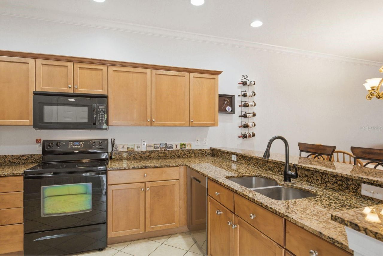 208 Valencia Circle, Saint Petersburg, FL 33716 Photo