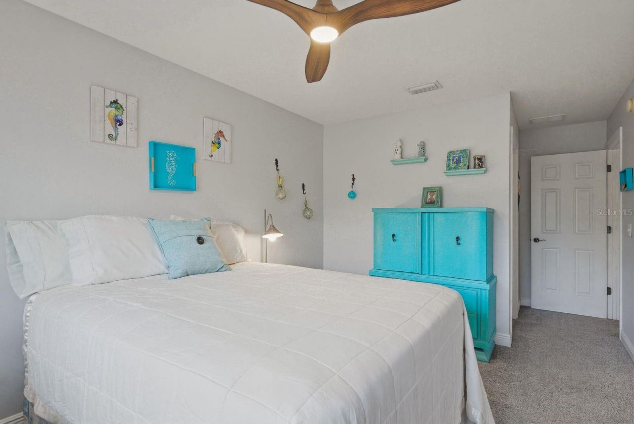 208 Valencia Circle, Saint Petersburg, FL 33716 Photo