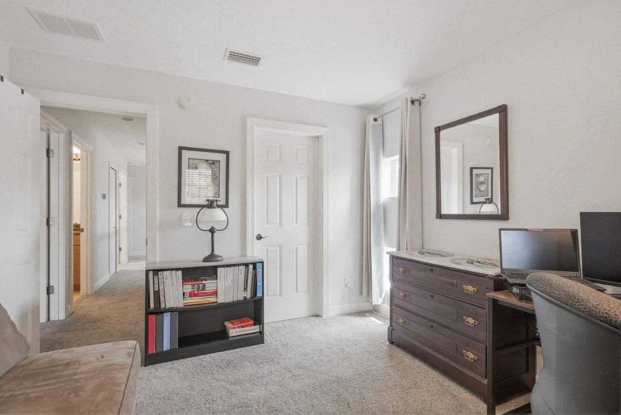 208 Valencia Circle, Saint Petersburg, FL 33716 Photo