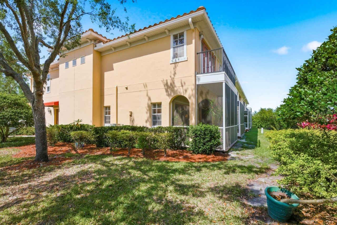 208 Valencia Circle, Saint Petersburg, FL 33716 Photo