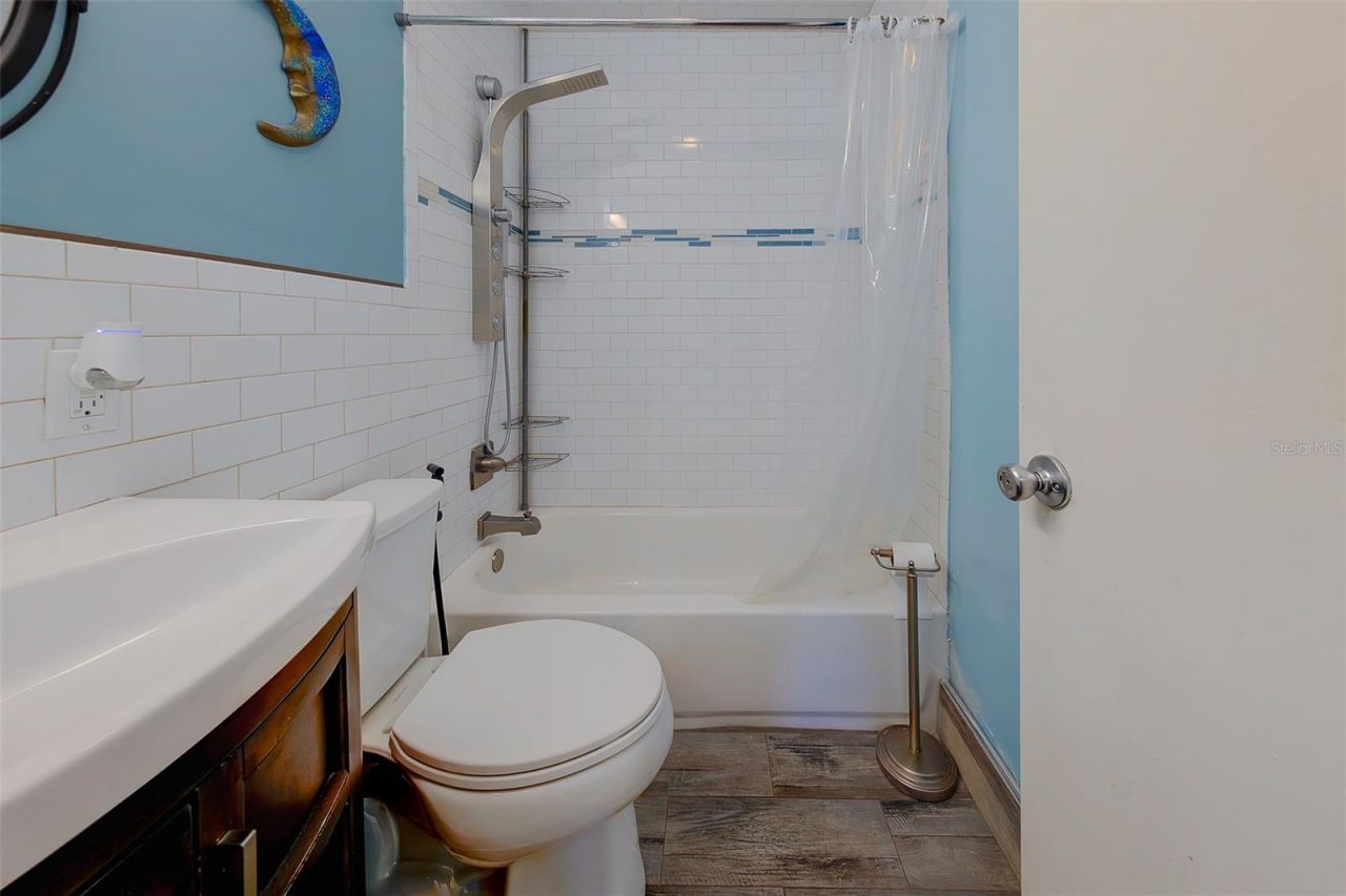 636 37th Avenue S, Saint Petersburg, FL 33705 Photo