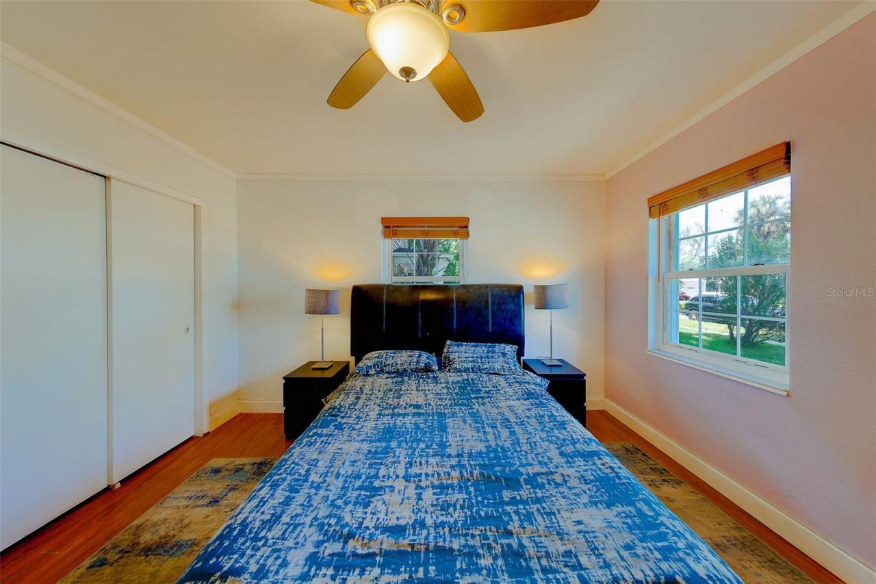 636 37th Avenue S, Saint Petersburg, FL 33705 Photo