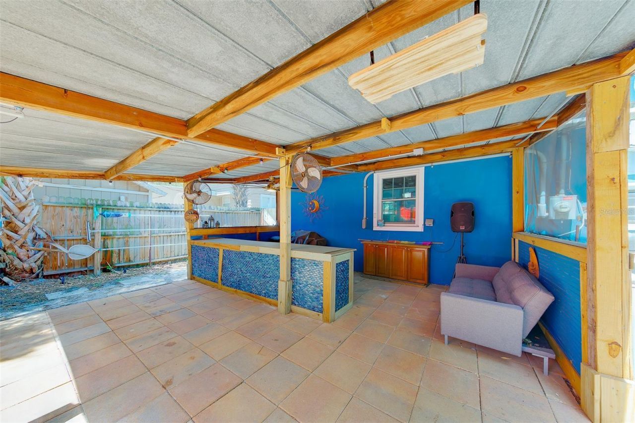 636 37th Avenue S, Saint Petersburg, FL 33705 Photo