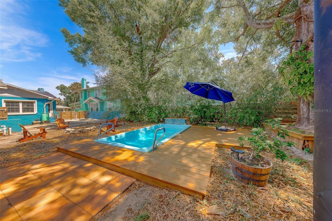 636 37th Avenue S, Saint Petersburg, FL 33705 Photo