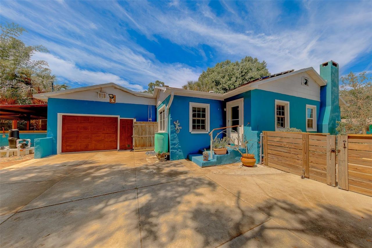 636 37th Avenue S, Saint Petersburg, FL 33705 Photo