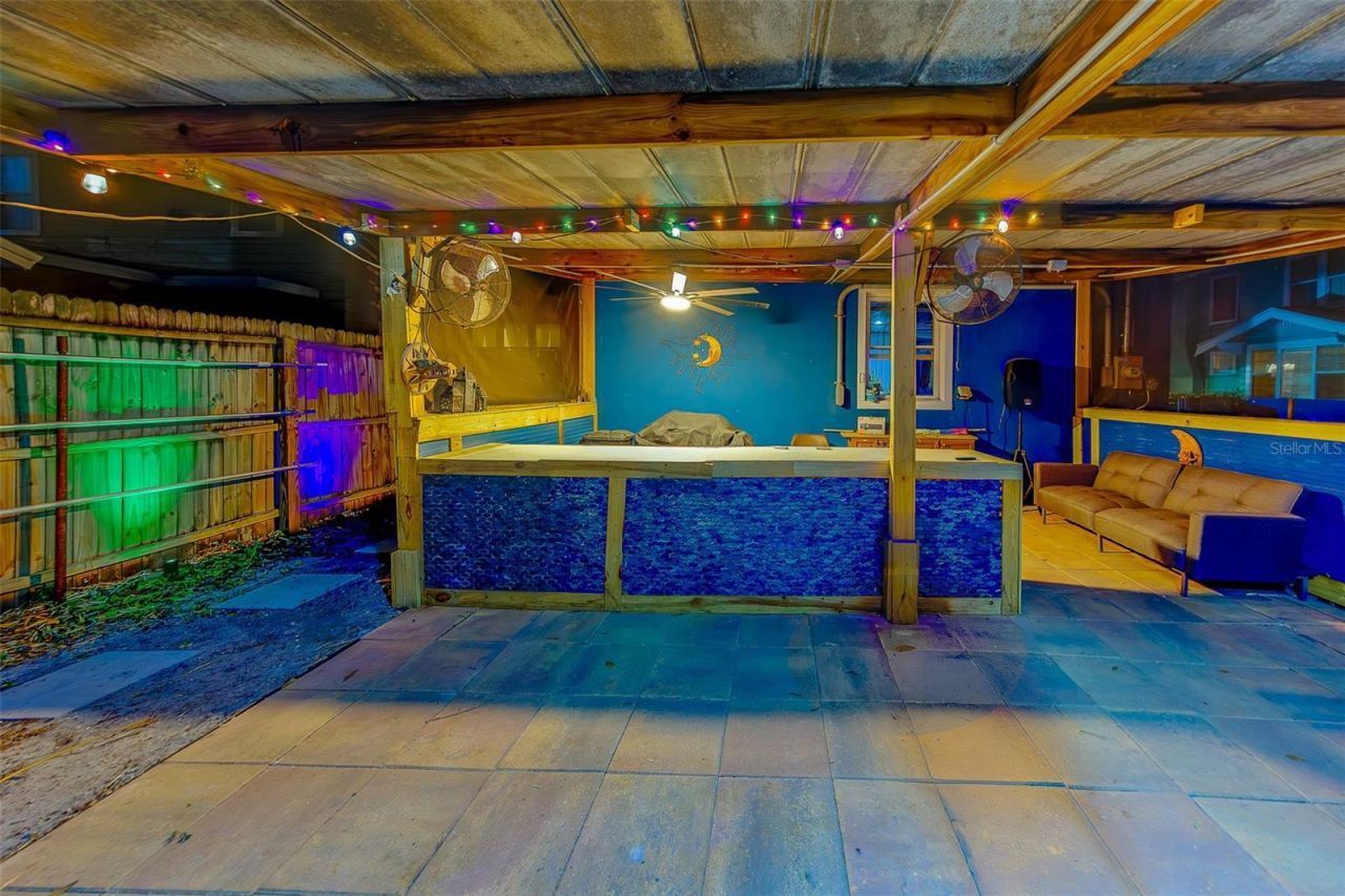 636 37th Avenue S, Saint Petersburg, FL 33705 Photo