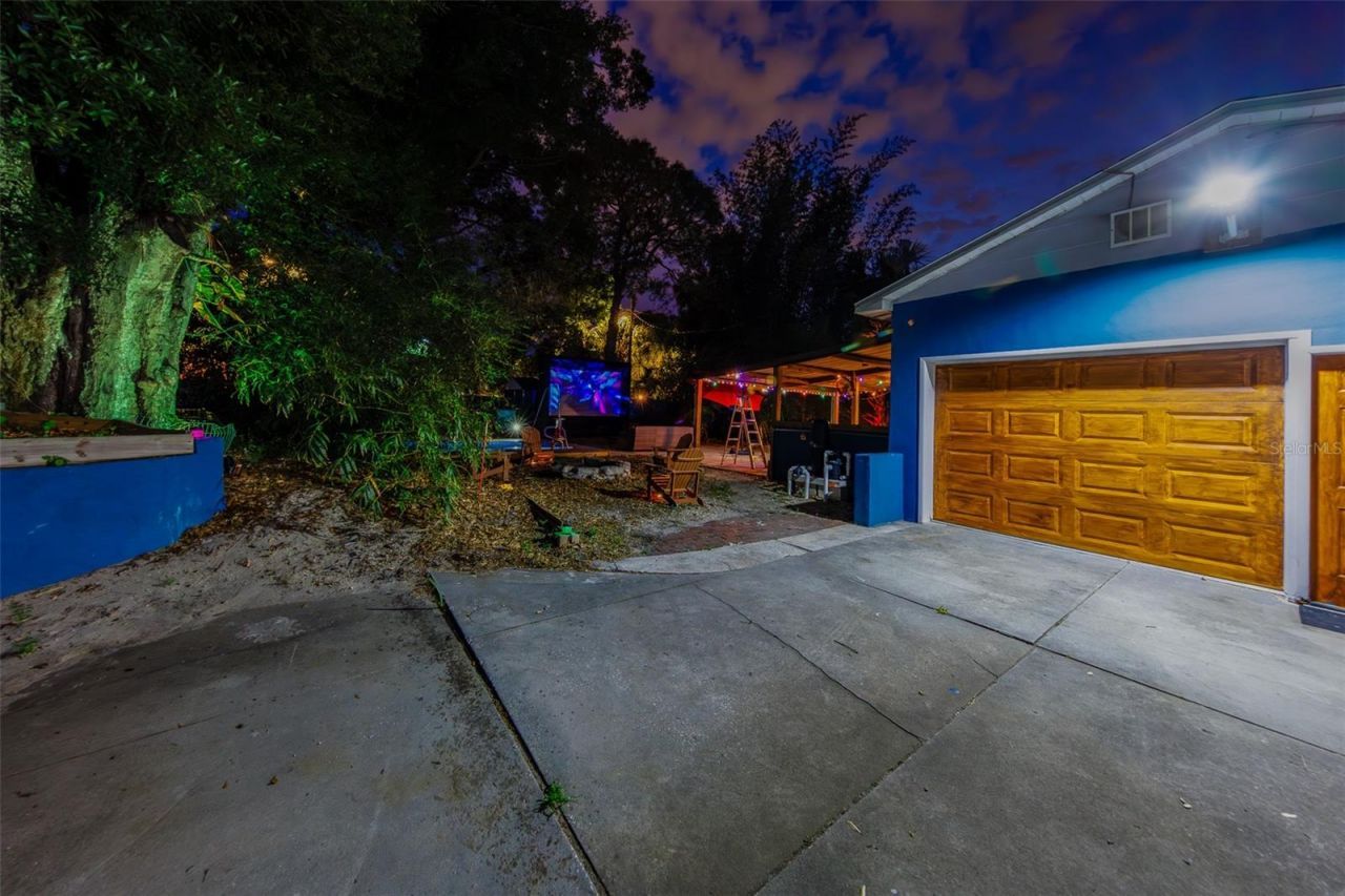 636 37th Avenue S, Saint Petersburg, FL 33705 Photo