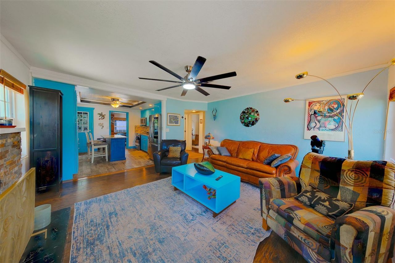 636 37th Avenue S, Saint Petersburg, FL 33705 Photo