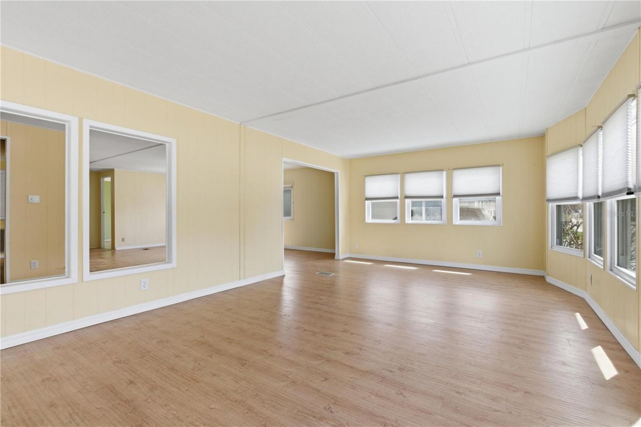 808 53rd Avenue E, Unit 246, Bradenton, FL 34203 Photo