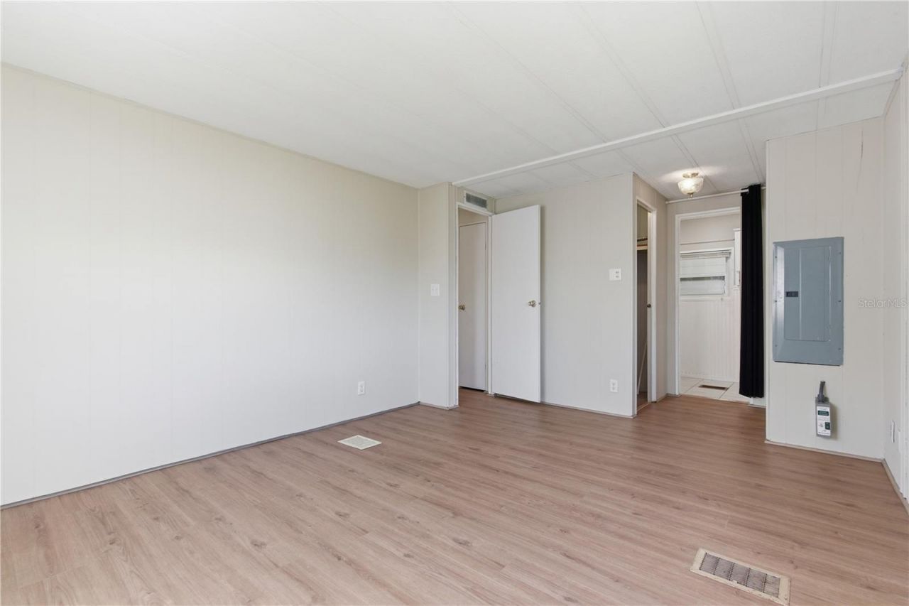 808 53rd Avenue E, Unit 246, Bradenton, FL 34203 Photo