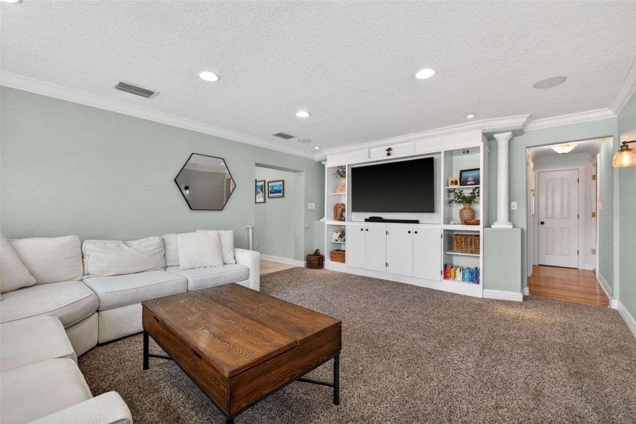 3318 N Ridge Avenue, Tampa, FL 33603 Photo