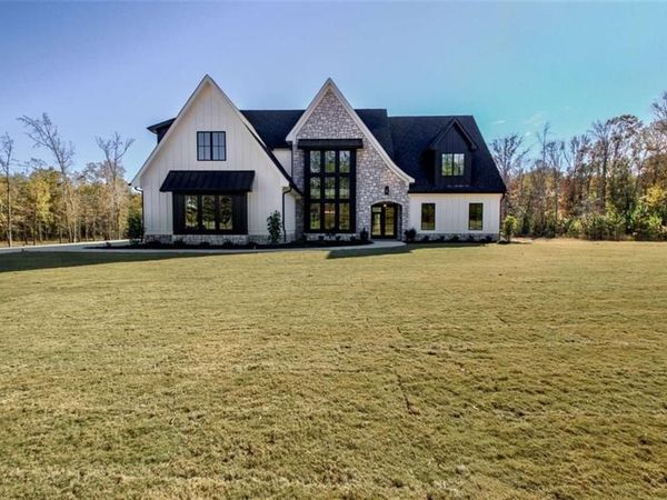 130 Grace Hope Drive, Brooks, GA 30205