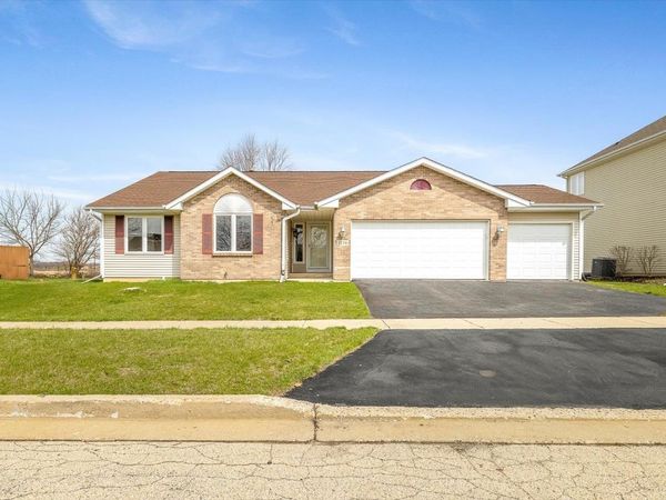 2170 Burnett Drive, BELVIDERE, IL 61008