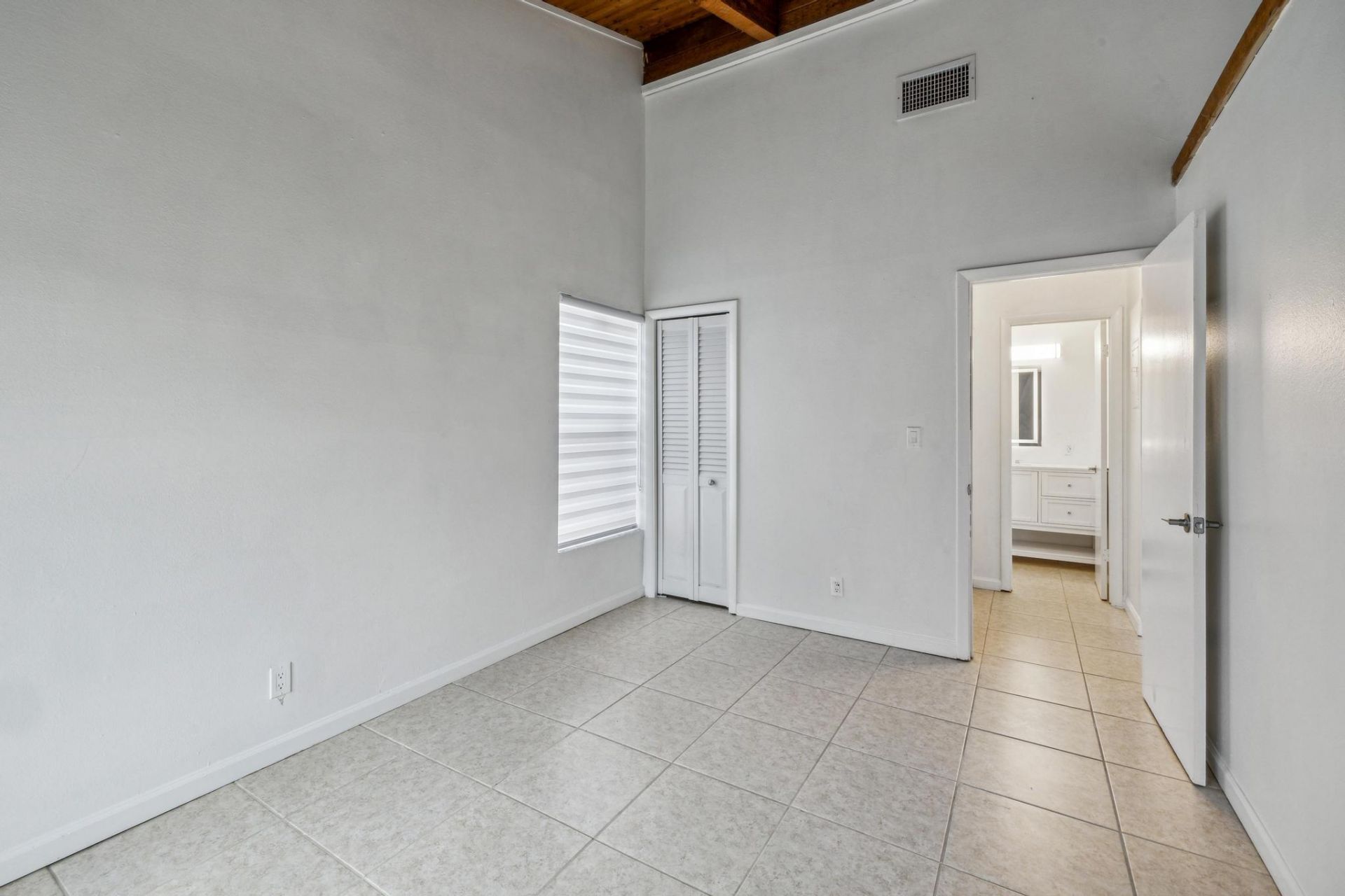 410 SE 13th Street, Unit 4, Fort Lauderdale, FL 33316 Photo