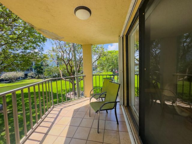 890 N Federal Highway, Unit 205, Lantana, FL 33462 Photo