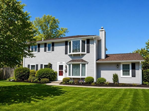 139 Keswick Rd, Brockton, MA 02302