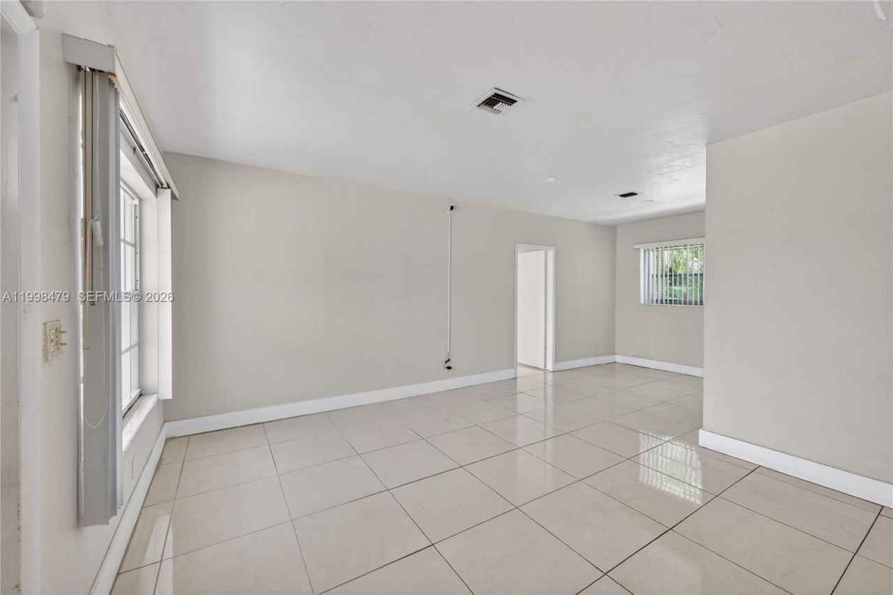 807 SW 26th Ct, Fort Lauderdale, FL 33315 Photo