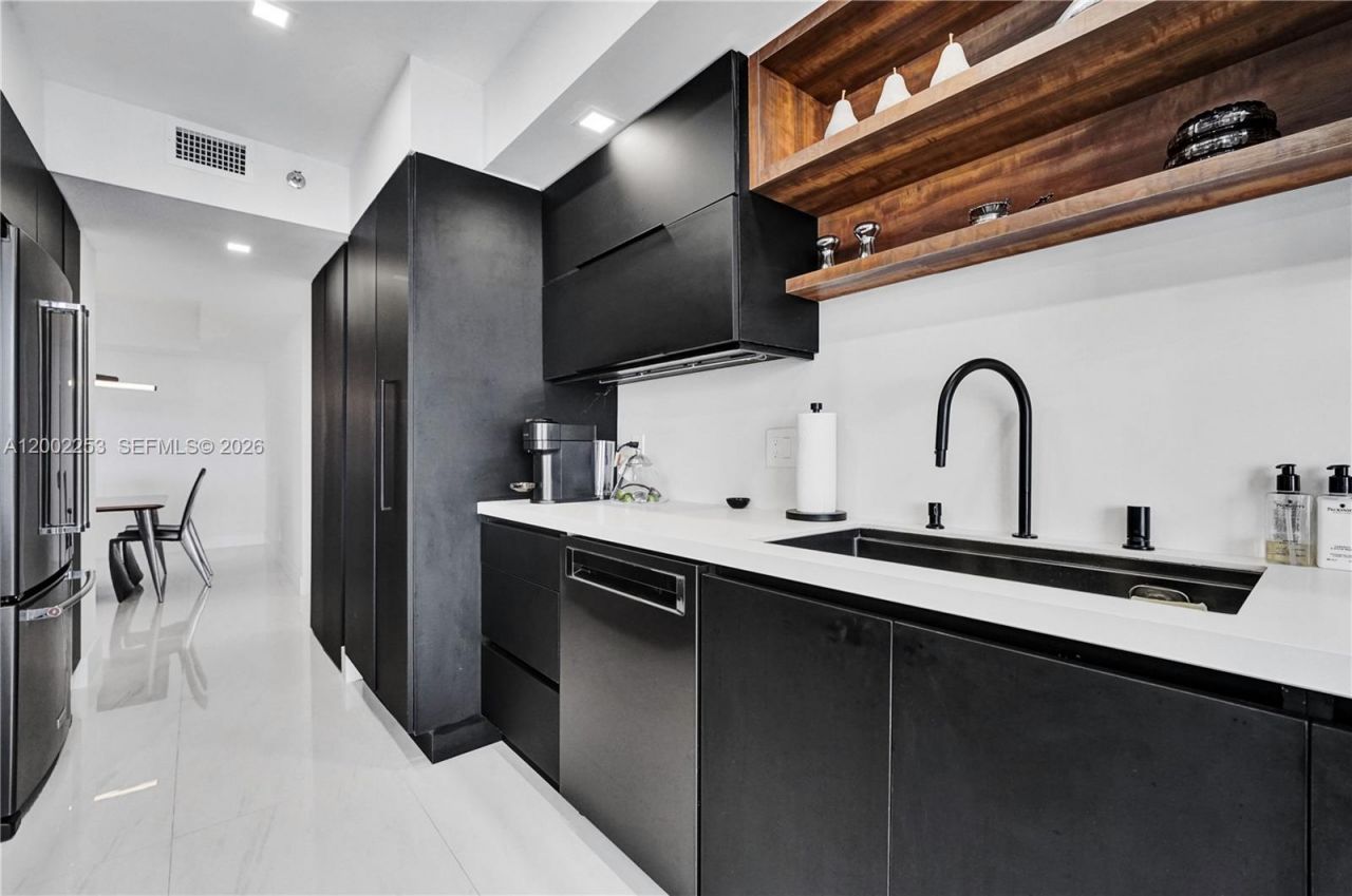 20281 E Country Club Dr, Unit 1503, Aventura, FL 33180 Photo