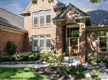 13910 Charles Street , Omaha, NE 68154