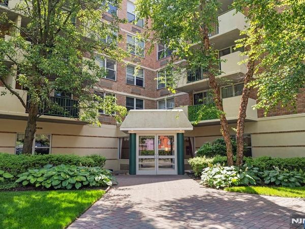 200 Grand Cove Way 3L, Unit 3L, EDGEWATER, NJ 07020