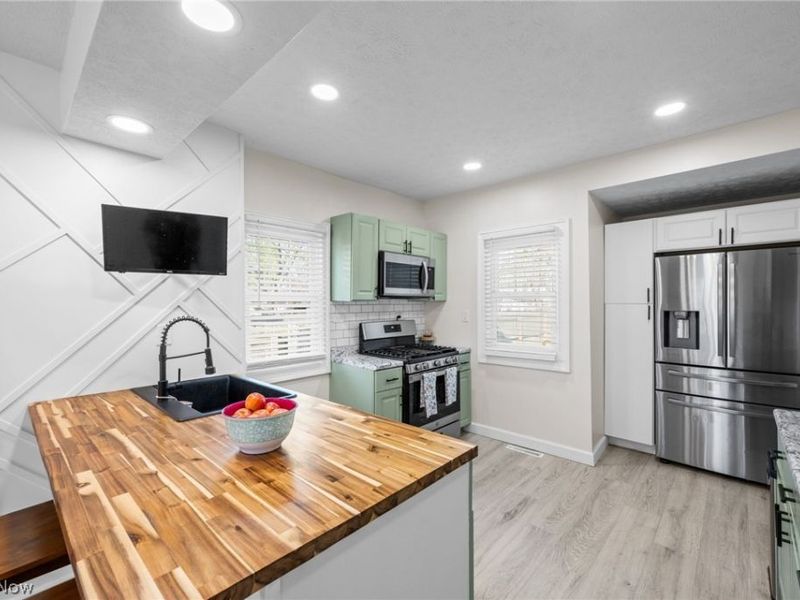 2195 Arthur Avenue, Lakewood, OH 44107 Photo 10