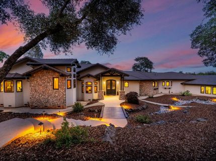 10165 Coyote Ridge Ct, Auburn, CA 95602 Photo