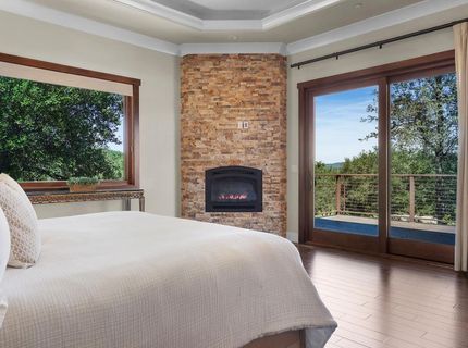 10165 Coyote Ridge Ct, Auburn, CA 95602 Photo